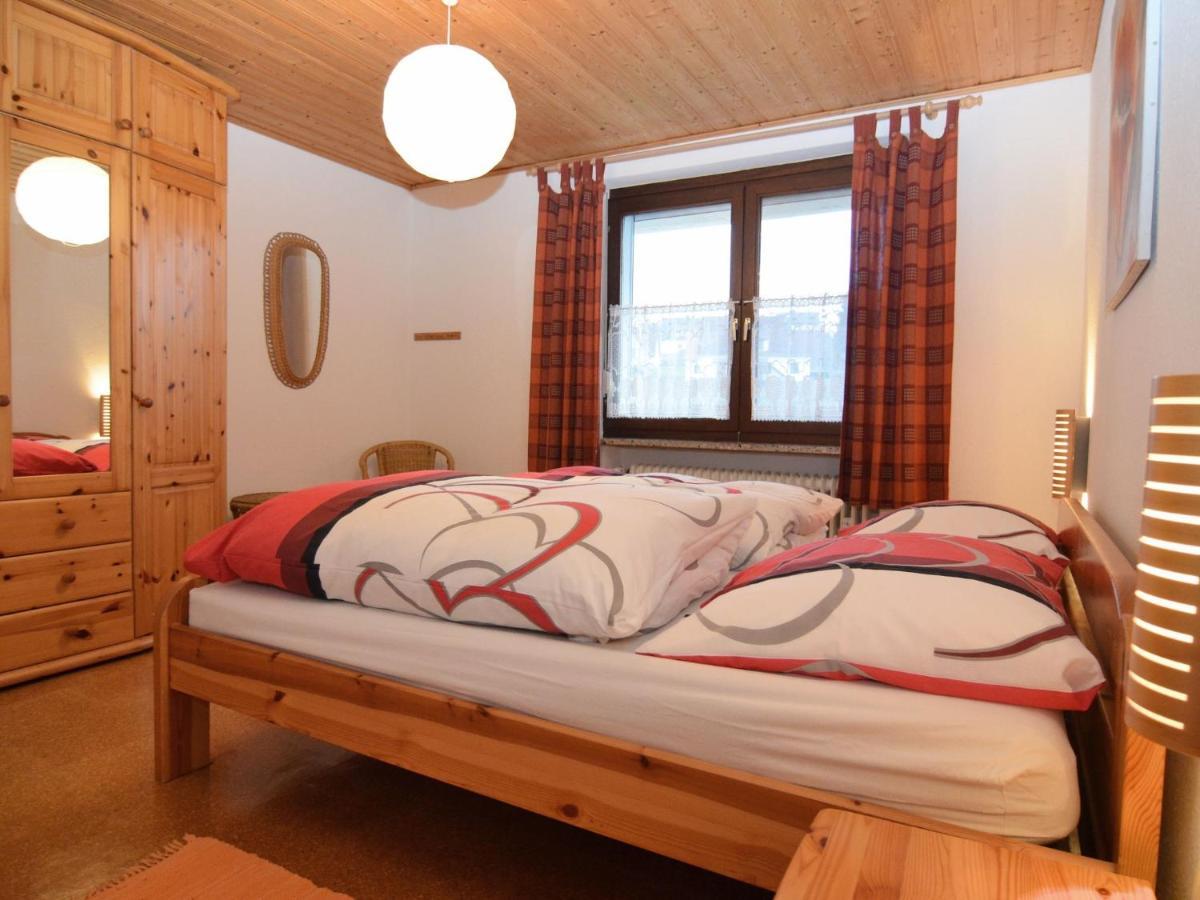 Quiet Holiday Home With Terrace Корбах Екстериор снимка